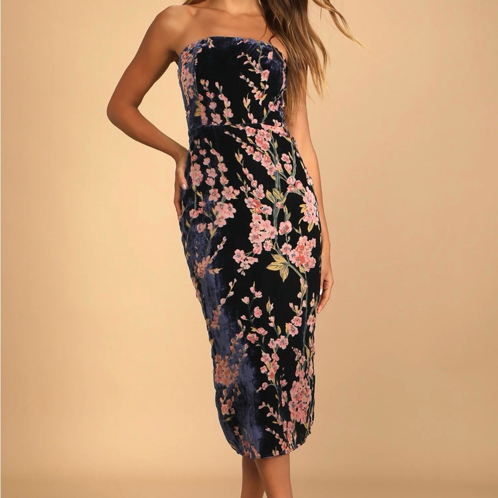 Lulus Buy You Flowers Navy Floral Print Velvet Strapless Midi dress